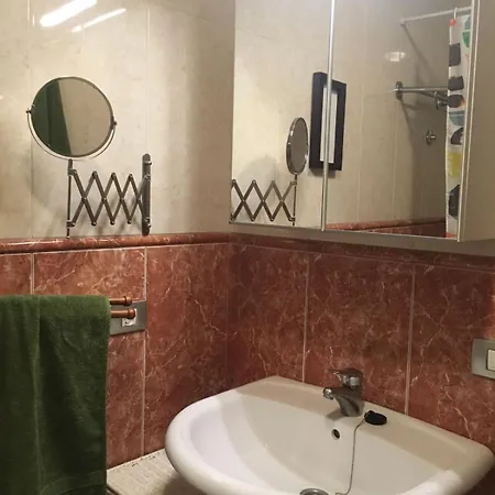 Apartamento Mit Balkon, Pool Und Spielplatz